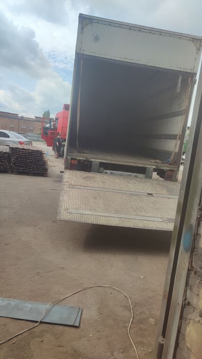 Сварка глушителя .замена порогов.покраска.сварка кузова