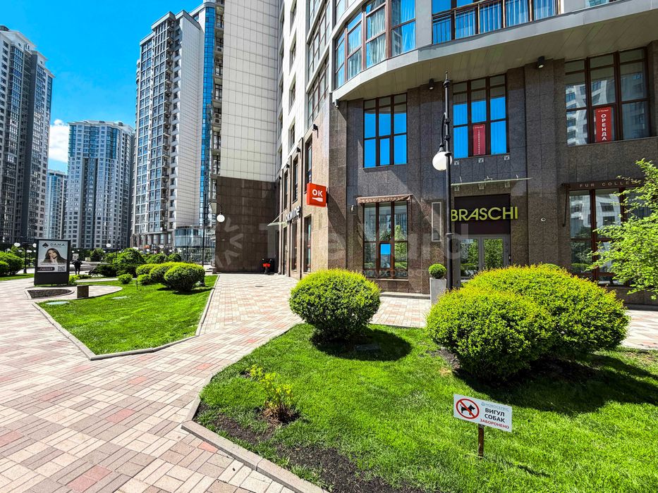 Продаж Фасадного приміщення 235м2, ЖК Новопечерські липки, Верхогляда 16