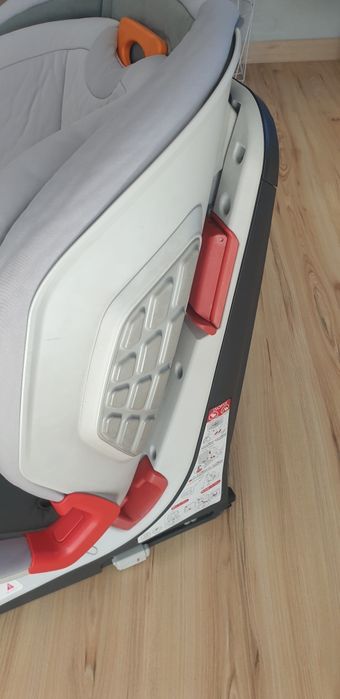 Fotelik samochodowy CHICCO YOUniverse FIX - 9-36 kg