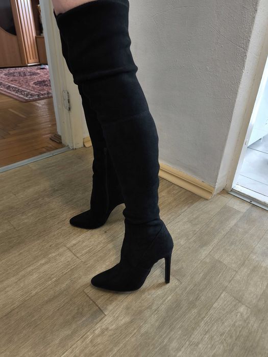 Продам осінні чоботи в новому стані