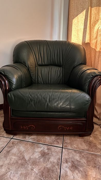 Cadeirão de sala + apoio de pé