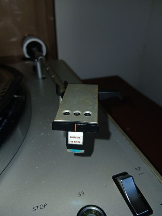 Gira Discos Philips 212 eletronic