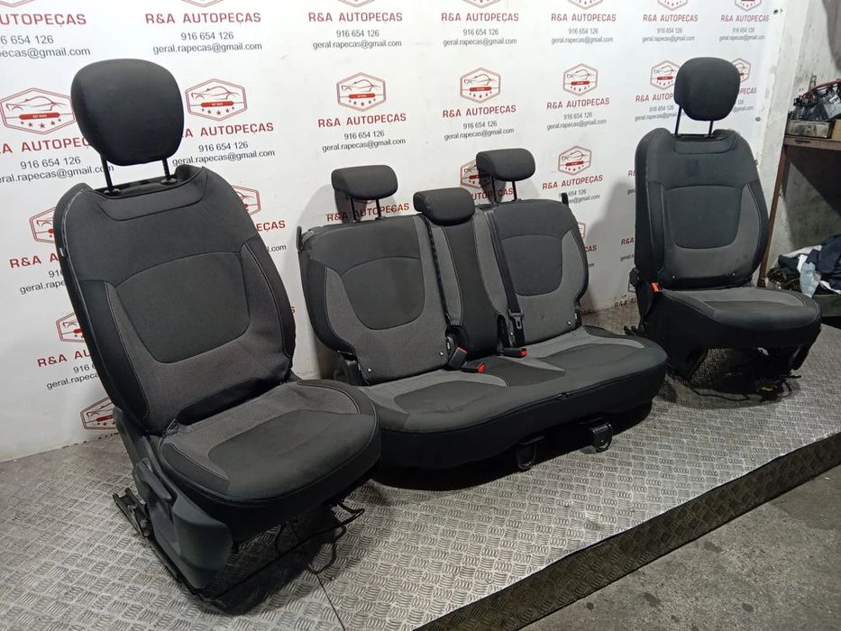 Conjunto de Bancos Renault Captur em Tecido Original