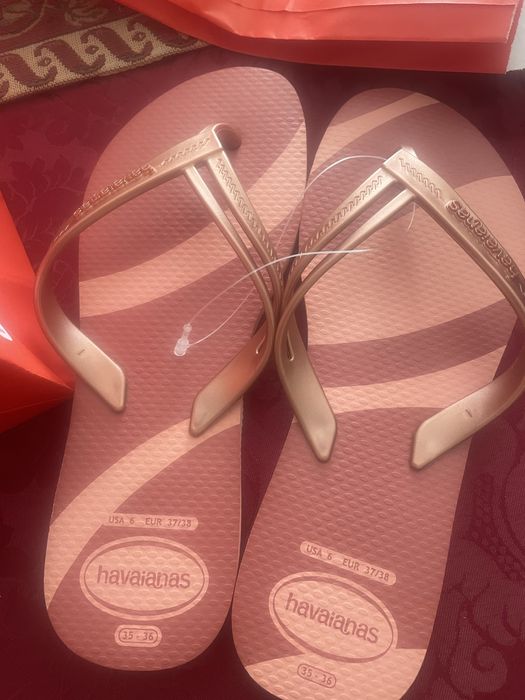 Havaianas novas em tons de rosa