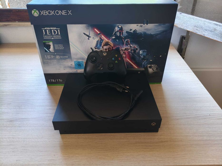 Console Xbox One X + 1 Mês Game Pass + 1 Comando + Caixa Original