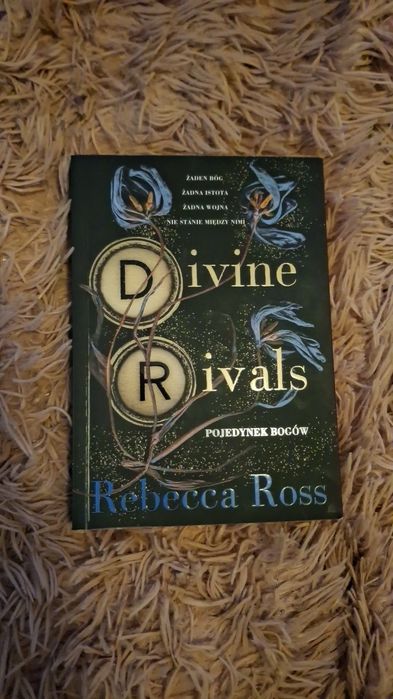 "Divine Rivals. Pojedynek bogów" Rebecca Ross
"