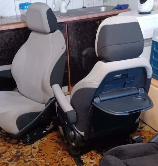 Fotele obrotowe do Kampera Busa Vana stan idealny