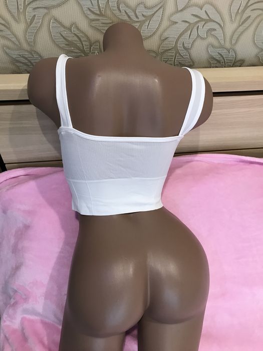 Білий топ з чашечками | Для спорту, дому, щоденного носіння