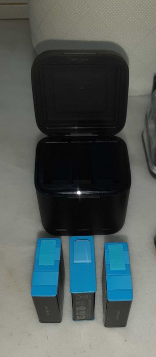 GoPro 9 Black com carregador  triplo