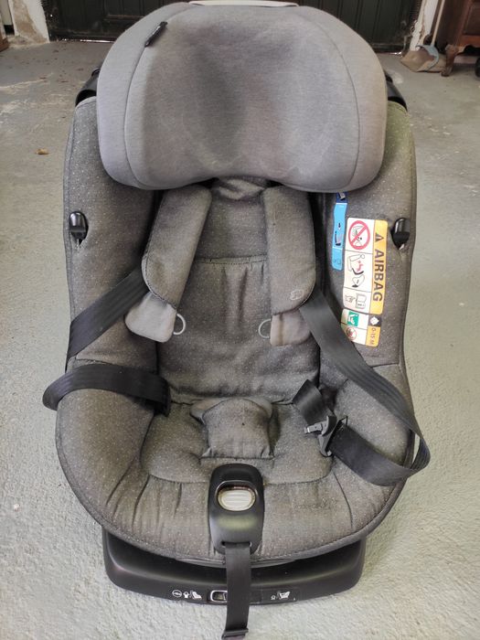 Maxi-Cosi auto giratória.