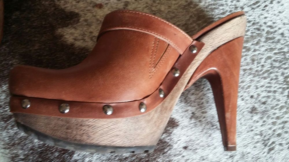 Кожаные сабо DUNE