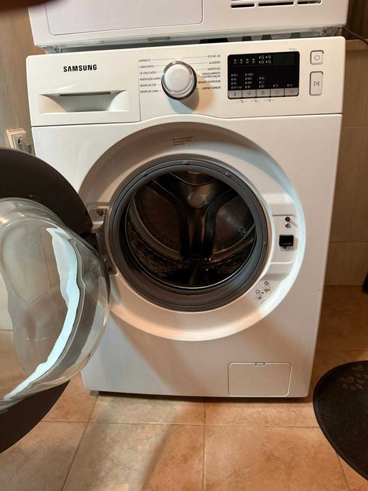 Máquina de Lavar Roupa Samsung WW80T4040EE/E