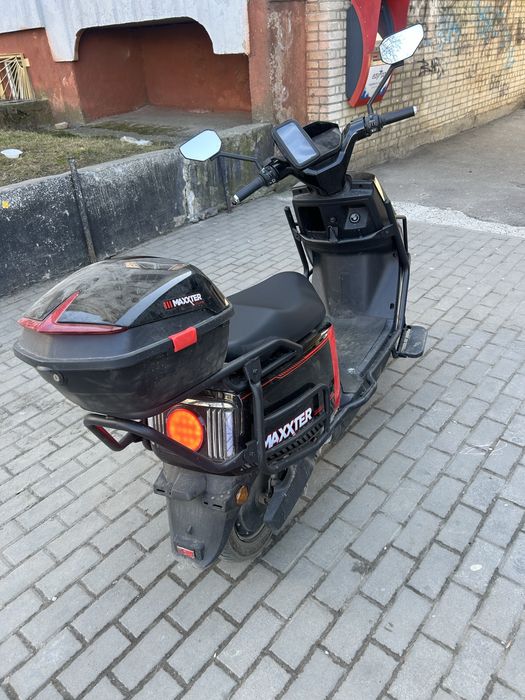 Скутер Maxxter Eclipse