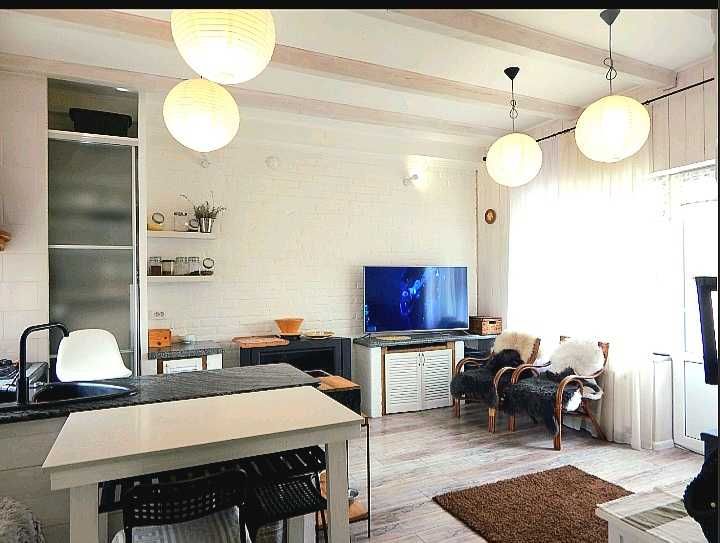 Без комісії, таун, 123м², три кімнати, дві тераси, технічне приміщ.