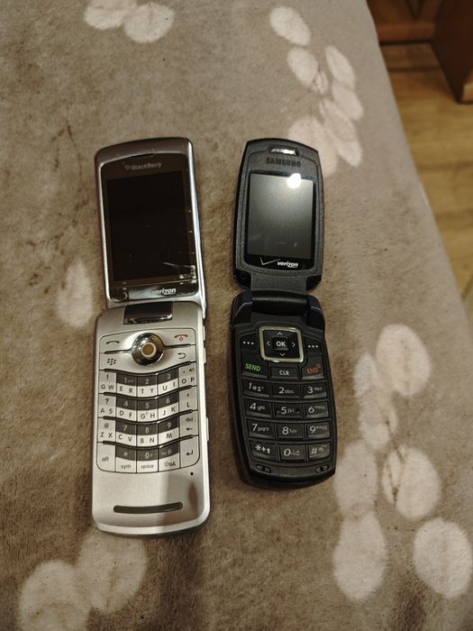 Продам сдма телефоны.