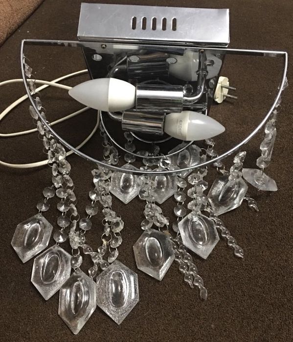 Красиве кришталеве настінне бра