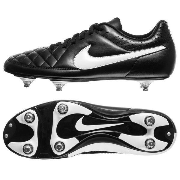 Футбольні бутси Nike Tiempo Rio II SG.