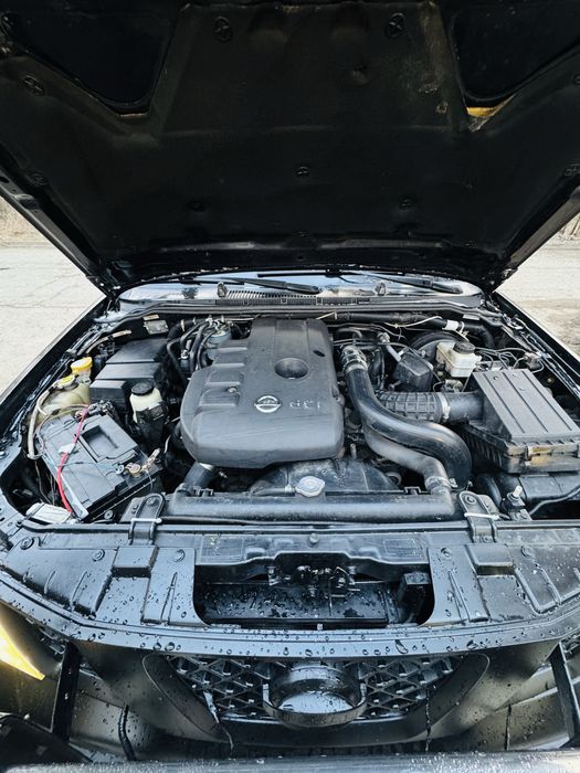 Продам Nissan Navara D40 2.5 дизедь 4х4 2007.г (ЛЕВЫЙ РУЛЬ)