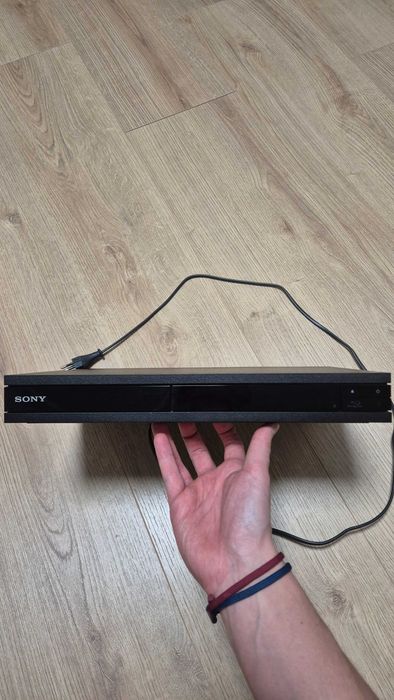 Odtwarzacz Blu-ray Sony UHP-H1 wi-fi 3d