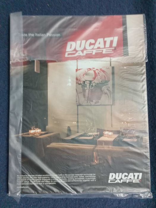 3x Ducati: The red line magazine