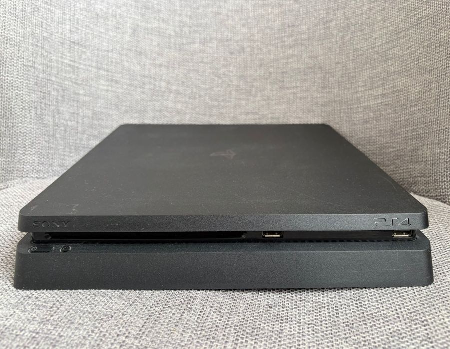 Sony ps 4 slim 1TB