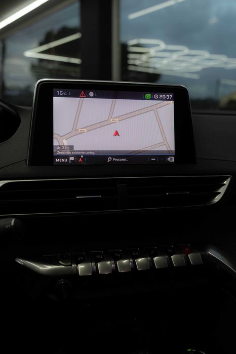 Peugeot 3008 EAT-8 Crossway