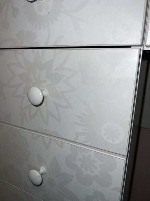 Продам стіл для візажиста, бровіста, майстра зачісок