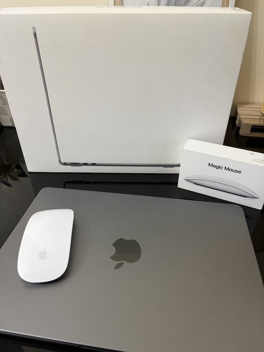 MacBook Air M3 (2024) + Magic Mouse ( Negociavel)