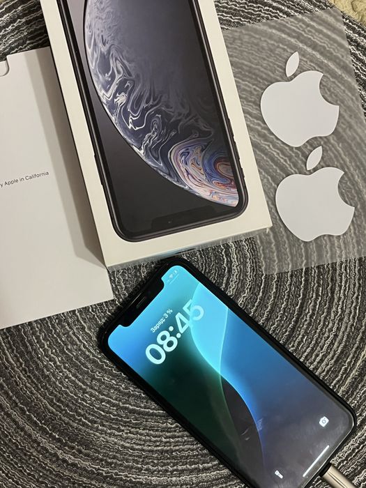 Продам Apple iPhone XR 64 GB
