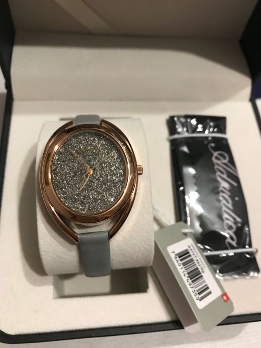 Zegarek damski  Adriatica classic A3717.9217Q  nowy na prezent