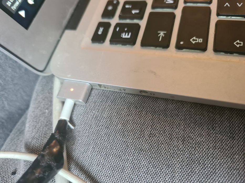 Macbook air 2012