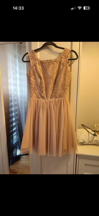 Elegancka sukienka