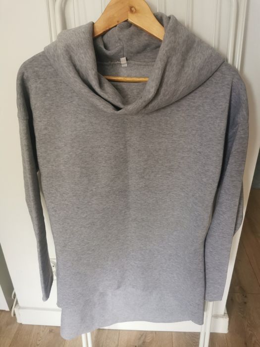 Nietypowa damska szara bluza z golfem rozmiar S