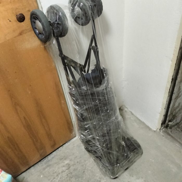 12 x 26 sztuk Pampers premium care, spacerówka gratis