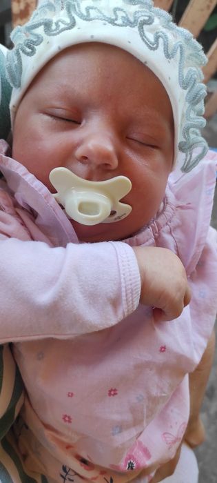 Бутилочка Avent...та фірмова пустишка...