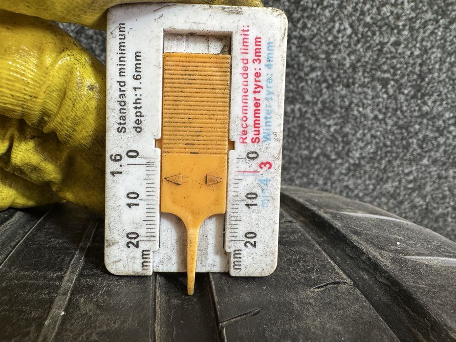 Шини літні Б/У 315/40R21 Pirelli P Zero PZ4 111Y 5mm 2024рік