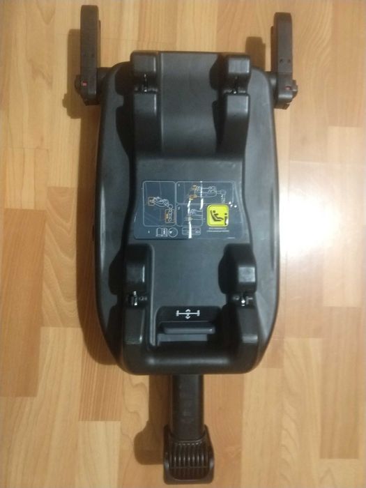 Fotelik samochodowy Joie z bazą isofix