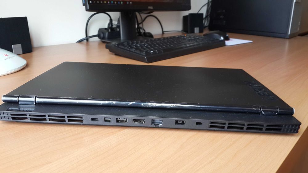 Portátil gaming legion i7-8750H