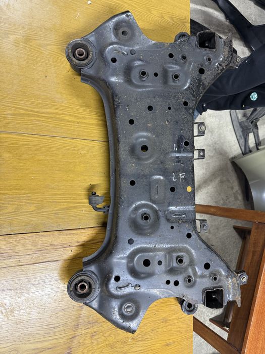 Подрамник балка Hyundai Sonata LF Kia K5 62405-C1000 62405C1200