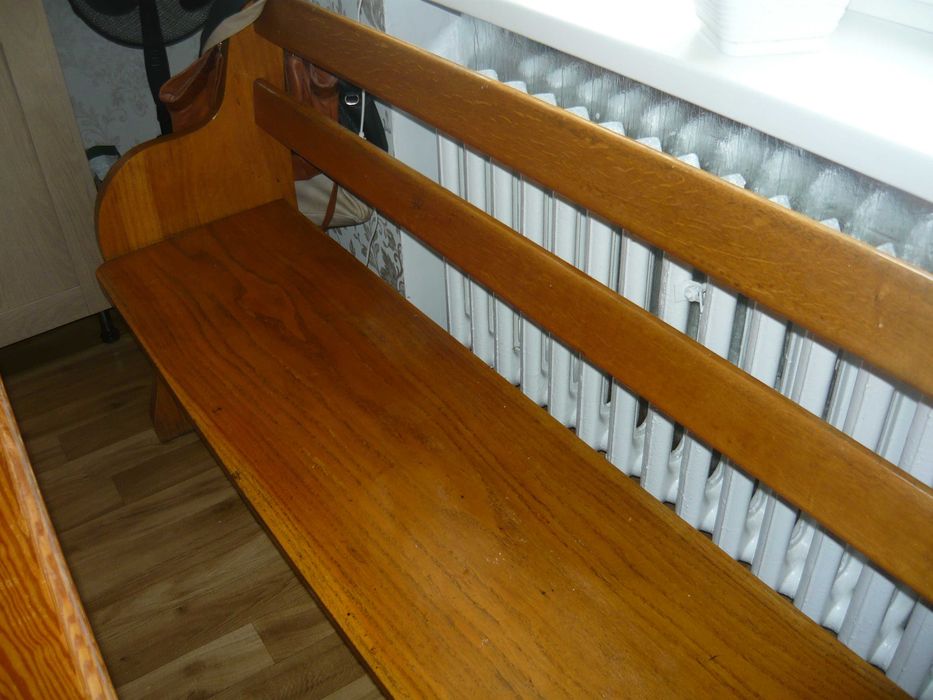 Sprzedam stół drewniany z ławą