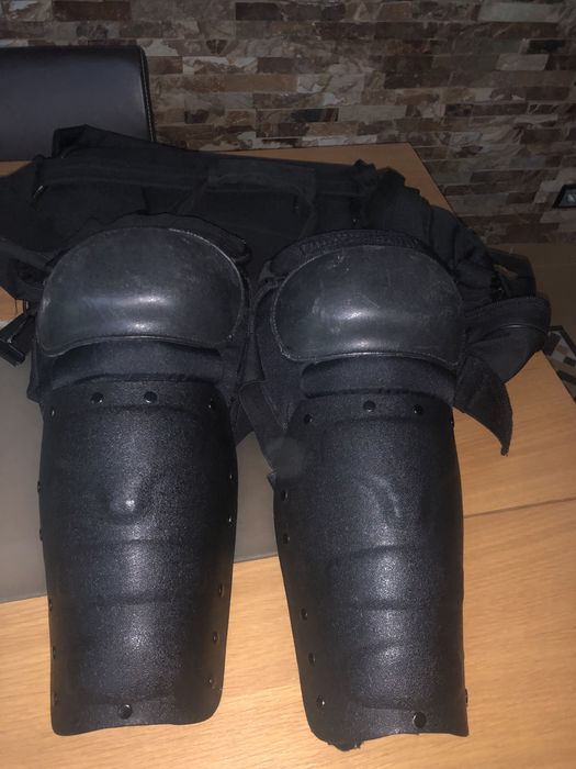 Mala tactica e caneleiras de intervencao policial vega