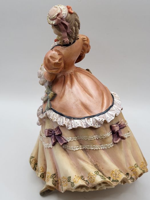 Figurka Victorian Skater The Leonardo Collection