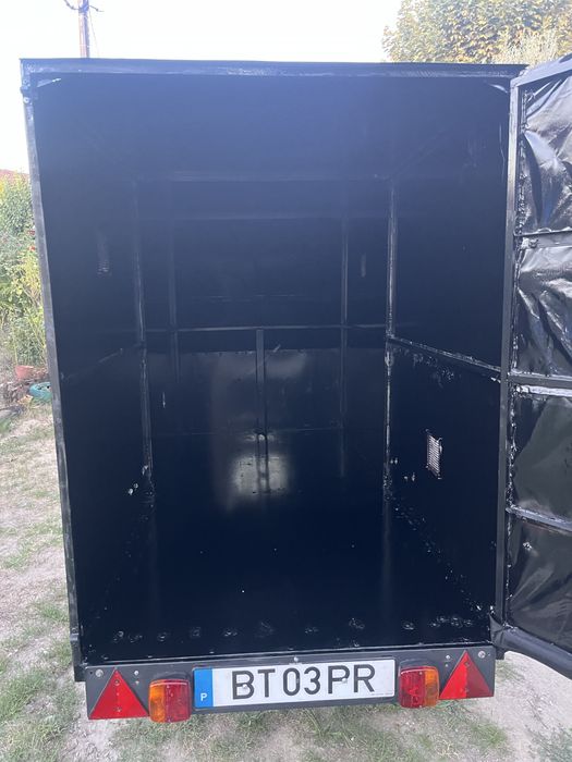 Reboque Atrelado Fechado Ligeiro 750kg – Aerodinâmico