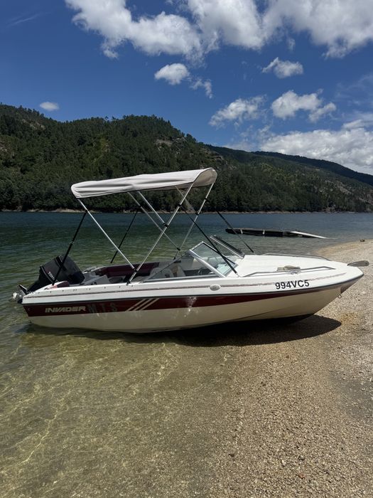 Barco Invader 150