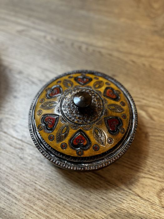 Pudełko drewniane rzeźbione vintage