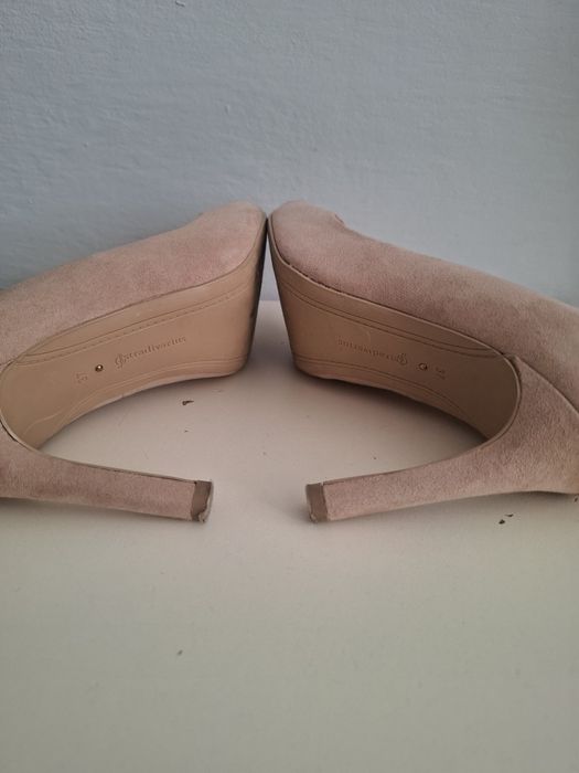 Czółenka Stradivarius na szpilce 8 cm rozm 36