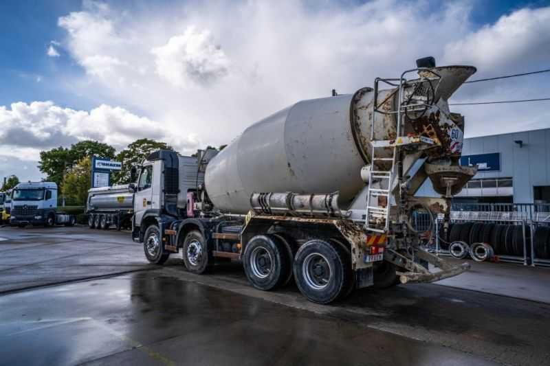 Грузовий автомобіль VOLVO FMX 410 BB+LIEBHERR 9m3