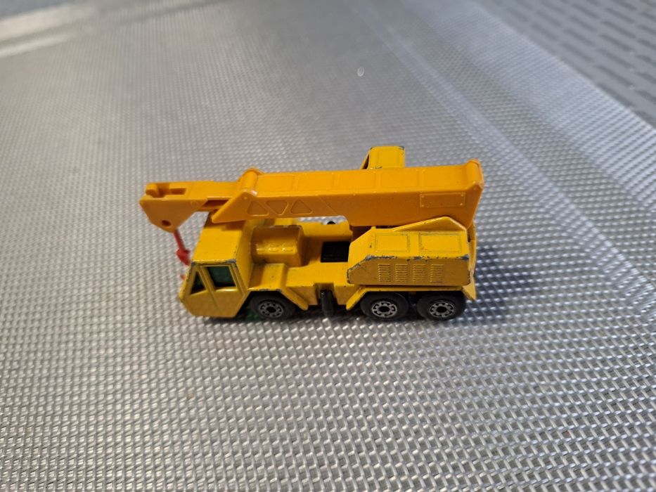 Matchbox crame trucka skala 1:64