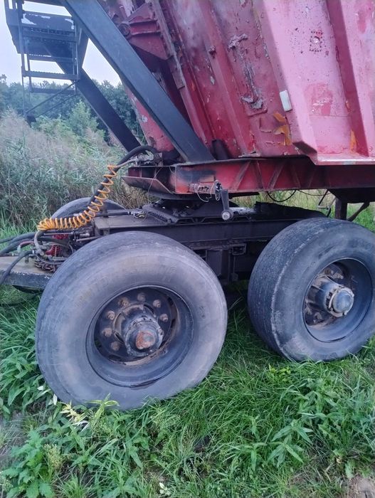 Naczepa wywrotka z wózkiem dolly z hydraulika