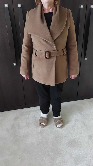 Damski płaszczyk wełniany Aryton.